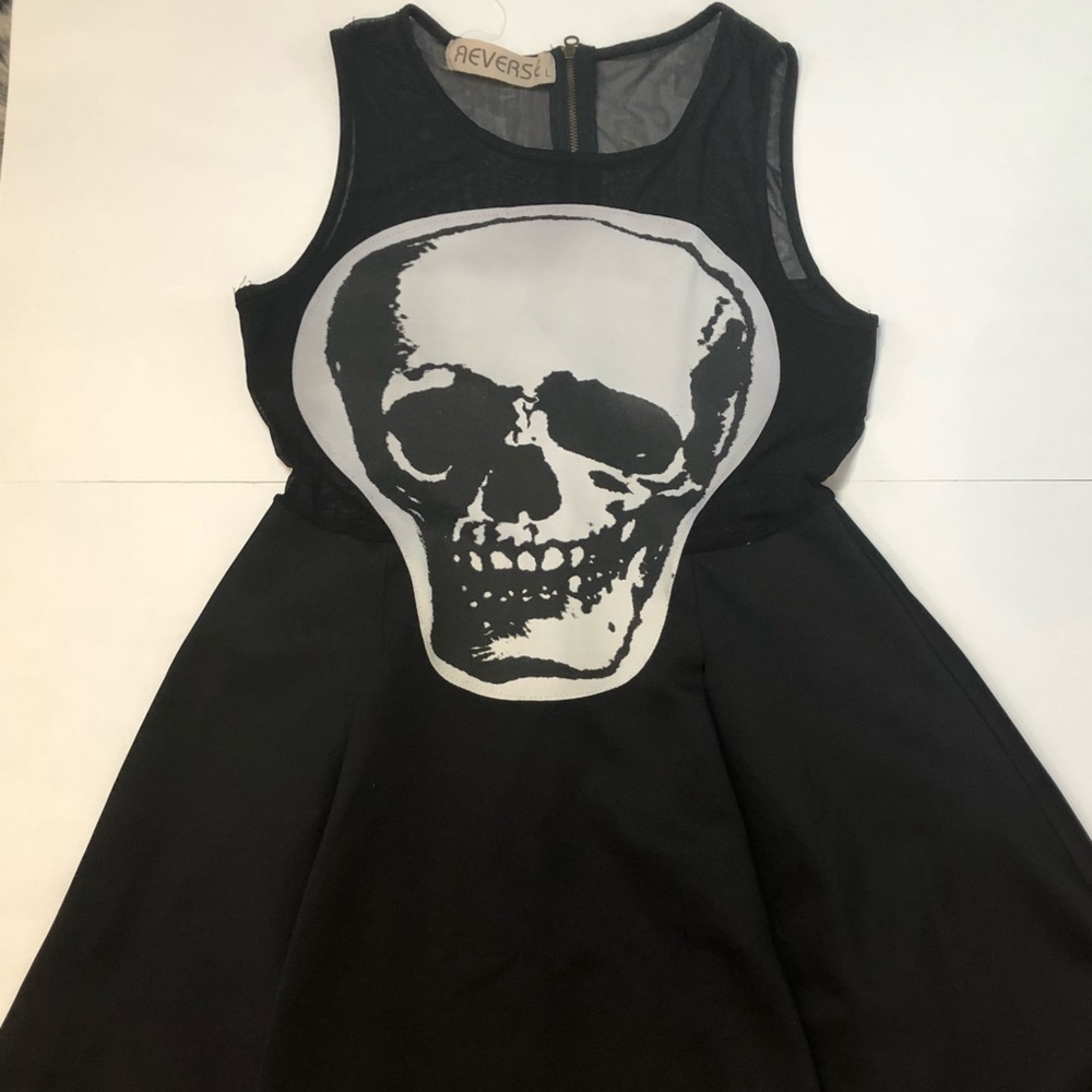 URBAN OUTFITTERS skull A line skating dress SIZE L